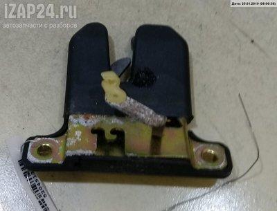 Bagaj Kapısı (Kapak) Kilidi Audi A4 B5 (1994-2001) 1995