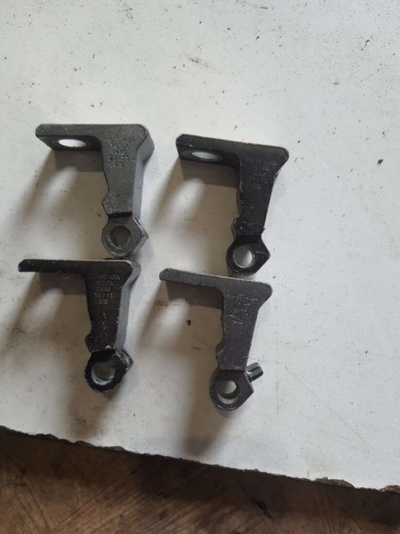 8K0831402A Kapı Menteşesi, Arka Sağ Volkswagen Amarok 2010