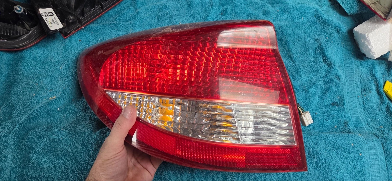 KİA RİO 2004 MODEL SOL STOP LAMBASI